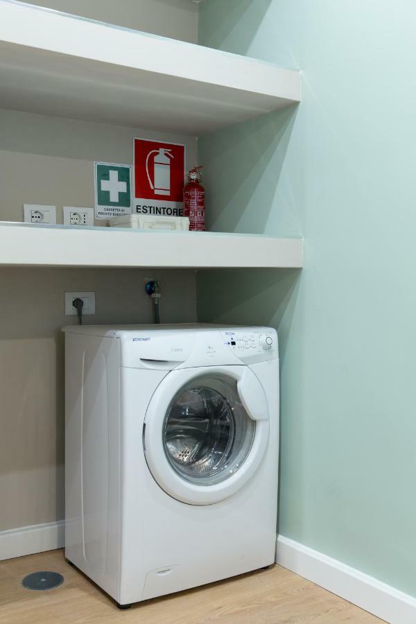 Beautiful Apartment In San Giovanni Close To Colosseo Rome Exterior photo