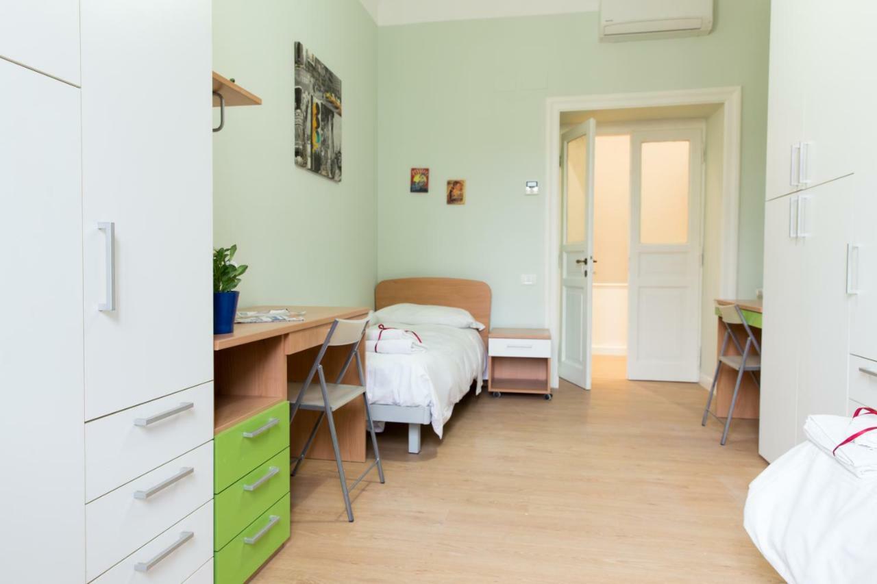 Beautiful Apartment In San Giovanni Close To Colosseo Rome Exterior photo