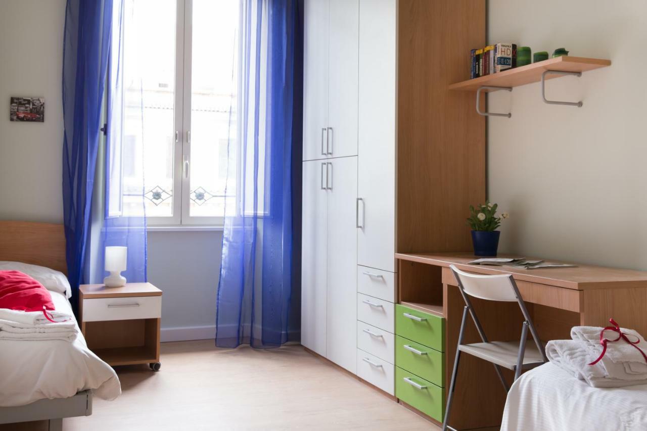 Beautiful Apartment In San Giovanni Close To Colosseo Rome Exterior photo